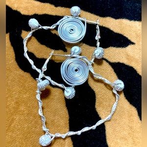 Bling & hearts 💕 hoops